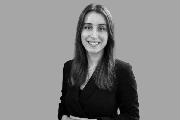 Headshot of Dr. Selin Akaraci 2